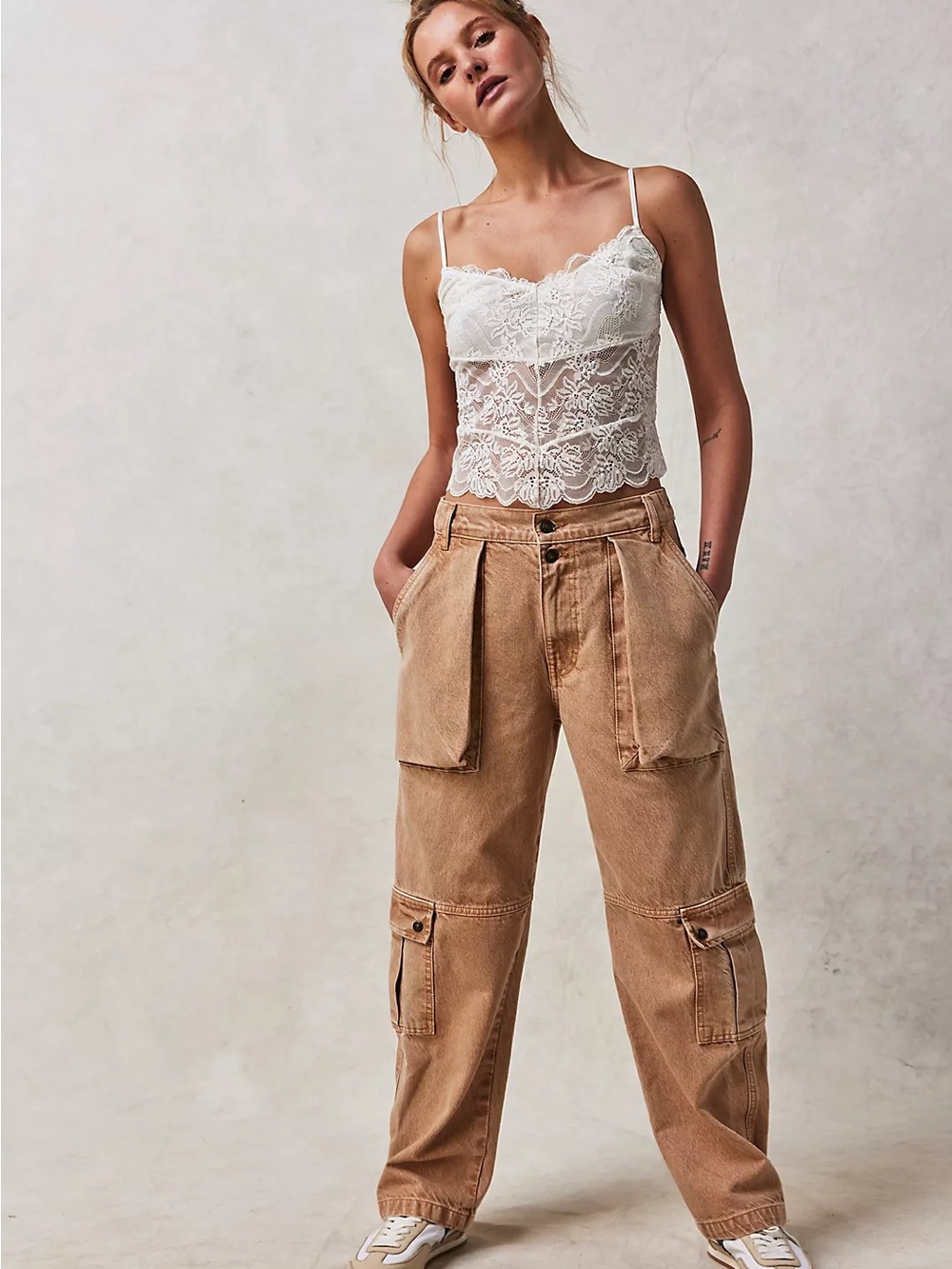 Free People We The Free Marx Slouchy Cargo Jeans 25 Tan Blue 2 Pair Bundle - Picture 5 of 8